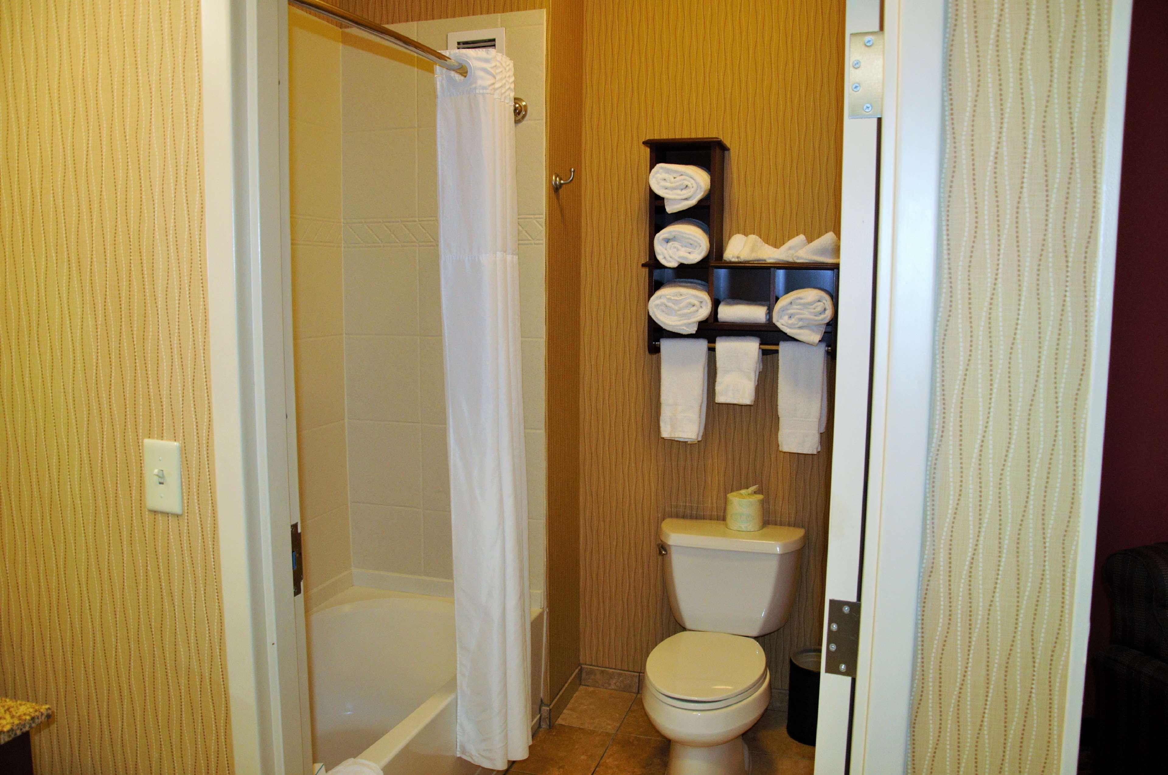 Hampton Inn & Suites Cincinnati / Uptown - University Area Экстерьер фото