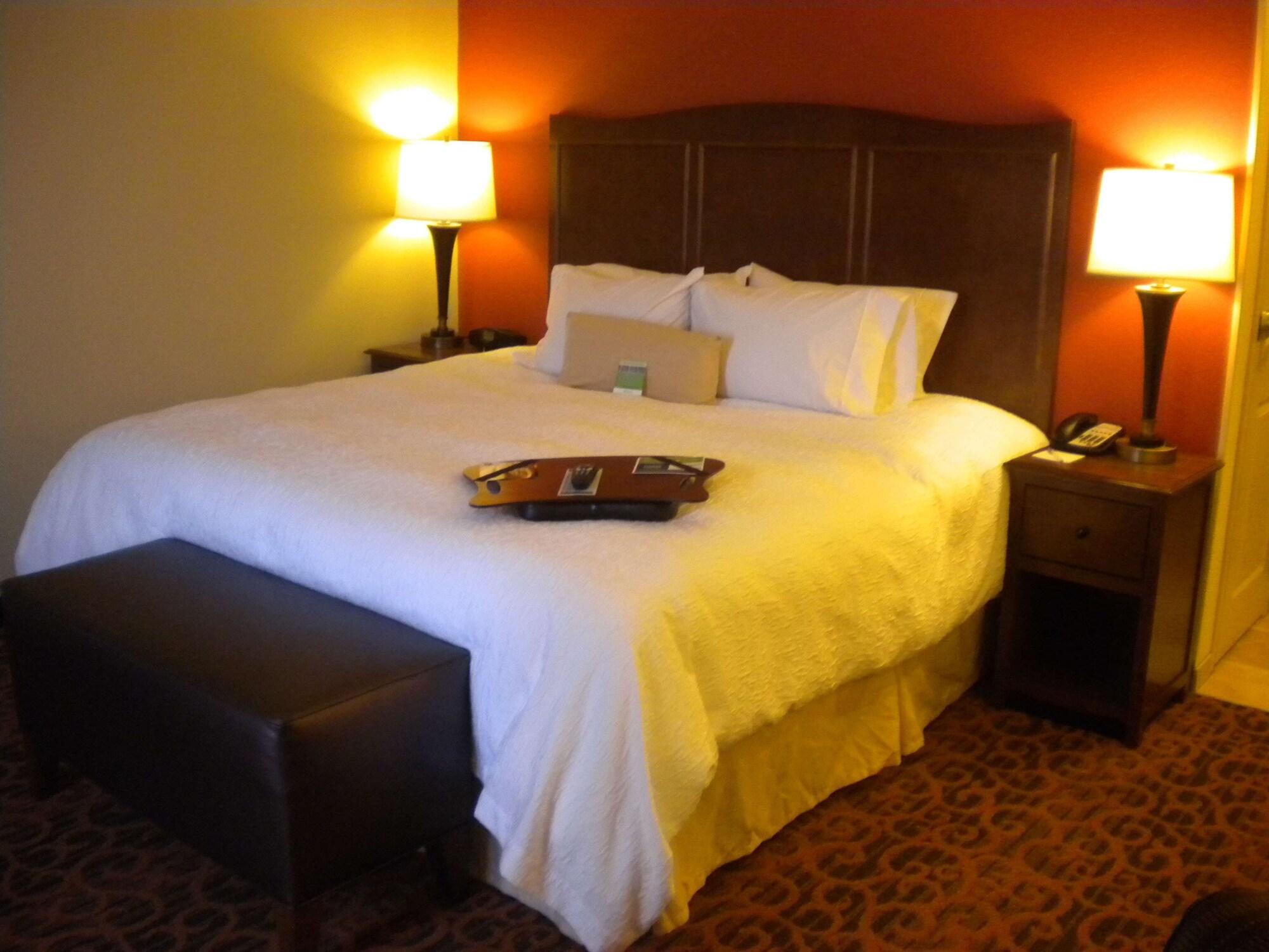 Hampton Inn & Suites Cincinnati / Uptown - University Area Экстерьер фото