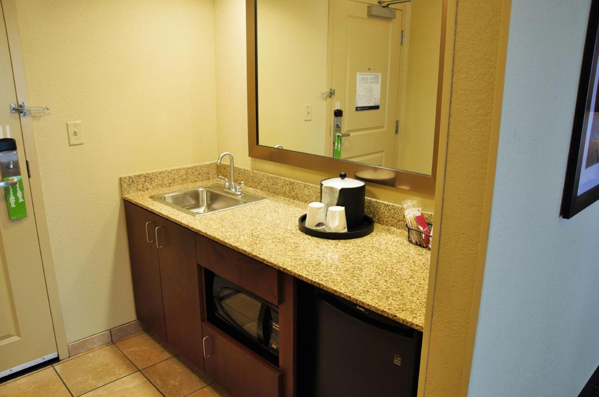 Hampton Inn & Suites Cincinnati / Uptown - University Area Экстерьер фото