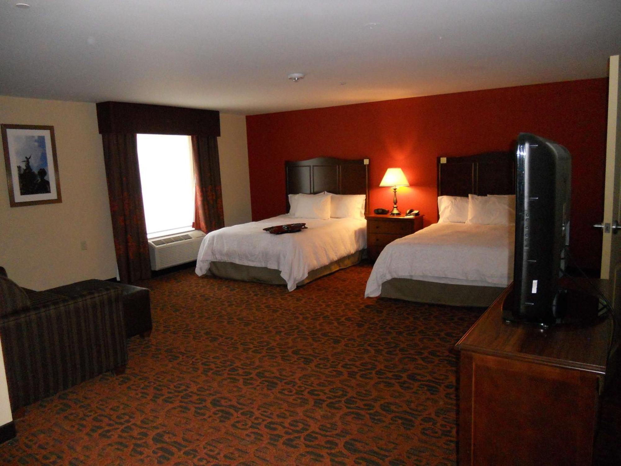 Hampton Inn & Suites Cincinnati / Uptown - University Area Экстерьер фото